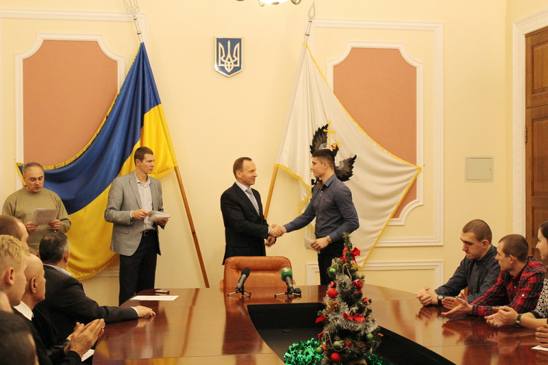 Співробітник Академії Державної пенітенціарної служби отримав нагороду від Чернігівського міського голови