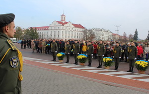 Вшанування захисників і захисниць України