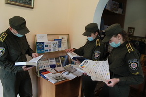 Книжкова полиця до Дня Європи в Україні